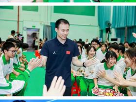 “彩色活力齐绽放,马上运动共成长”|快乐操场公益项目冠军进校园活动走进广州市育才中学