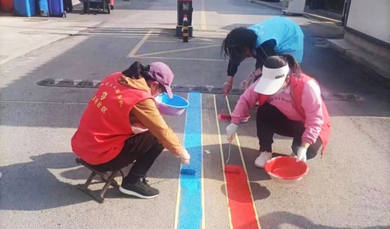 【缤纷社区】东苑社区:老小区画“新妆”,“彩虹路”串联邻里乡亲