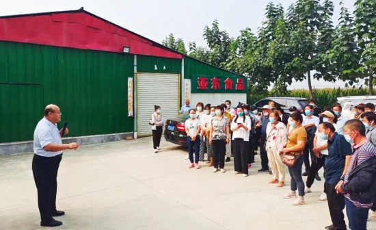 河南柘城县亚东三樱椒大蒜种植专业合作社农民田间学校获批全国县级优质农民田间学校