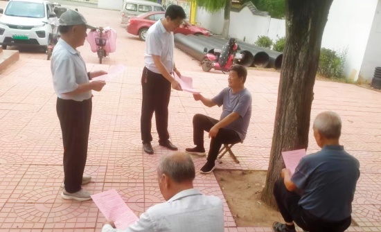 临朐东城街道人大代表争当“三员” 扎实做好秸秆禁烧工作