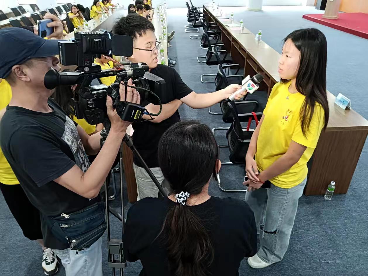海外华裔走进侨乡,聆听最美寻根故事 ——2024“中国寻根之旅·风韵南粤”海外华裔青少年夏令营广东江门开营