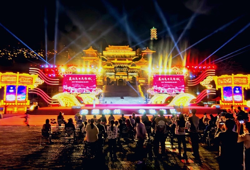 千灯映红棉 英雄耀湾区 “英雄花开英雄城”大篷车燃动南沙