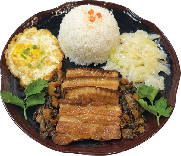 多伦多椰岛海南鸡饭店推出“文昌糟粕醋火锅”