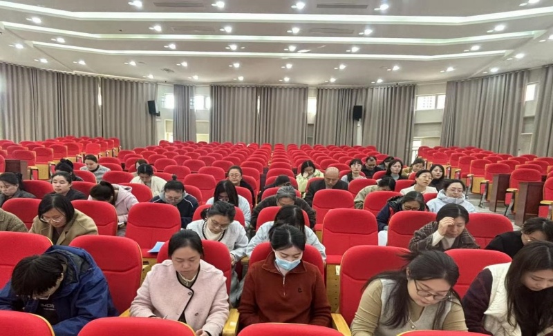 “慧”做班主任 “育”见新未来 ——山东省枣庄市立新小学东校举行第一期班主任论坛活动