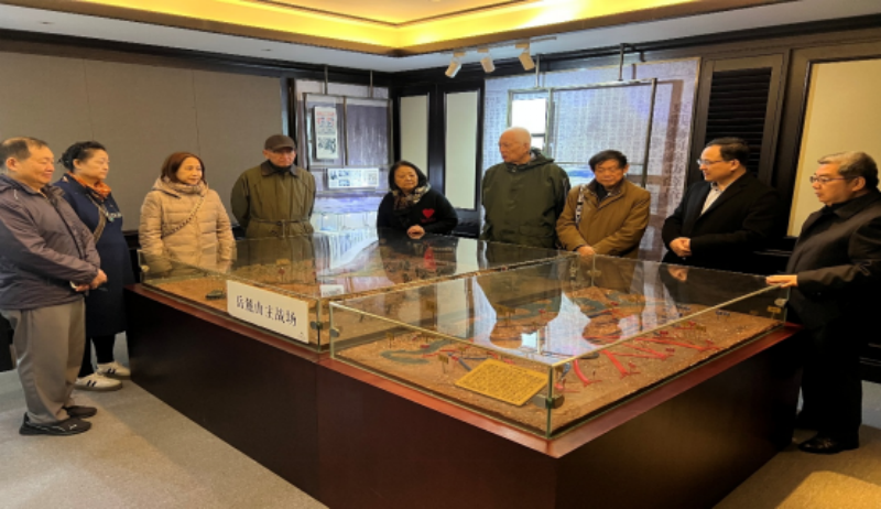 抗战英烈及抗战名将后人参观南京薛岳公馆