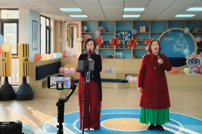 联欢.礼遇.关爱三曲同奏    奏响鲁古埠社区和谐乐章