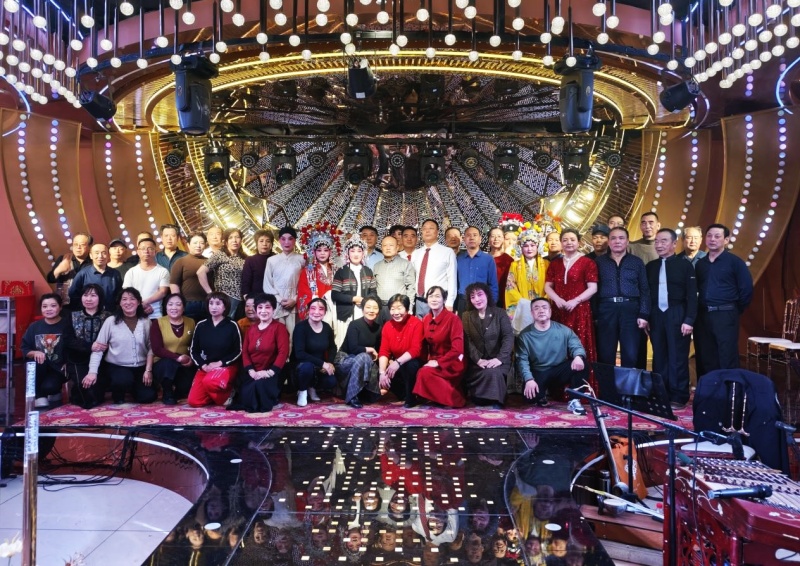 马跃新程 聚力同行 嘉峪关华谊公司举行年度盛典