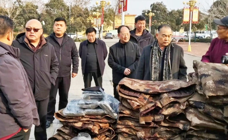 爱心汇聚暖夕阳 多方携手传温情——峄城区各界联合开展敬老慰问活动,为寒冬注入暖流