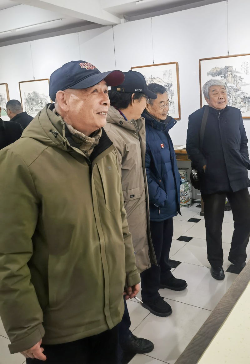 观山问道 墨韵化境——顾原“见山第二回”[观山集]顾原山水画展启幕，呈现近百幅佳作