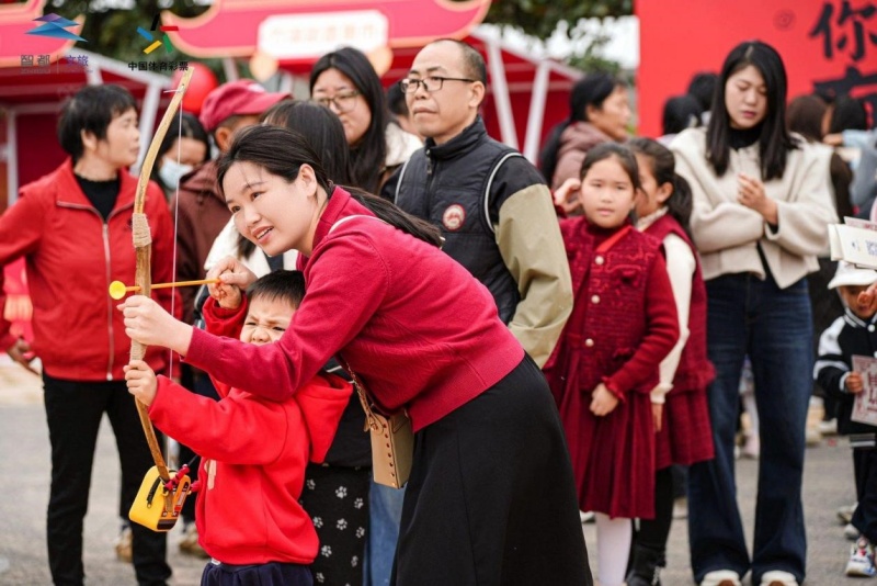 萤光点亮古村 水漾激活新春 ——花都竹洞上演文体旅融合“开年大戏”