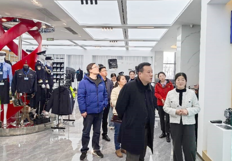 实干助企暖人心 精准服务促发展