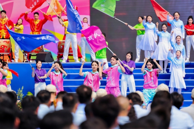 深圳南山：开展青工文化节暨企业职工趣味运动会， 青工活力奏响“十五五”开局奋进曲