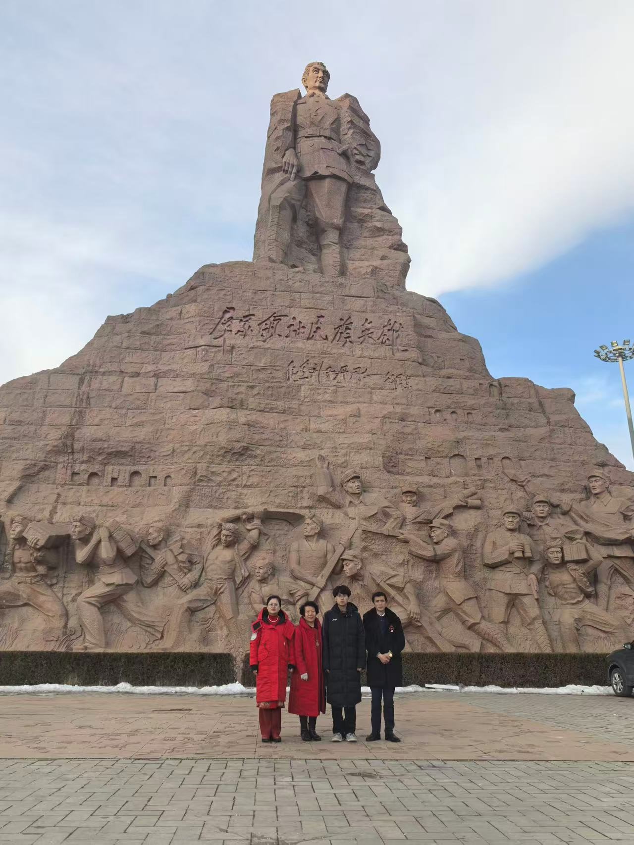 「刘凤珍」红旗下的故事 | 一生的温暖——记刘力贞妈妈的披肩