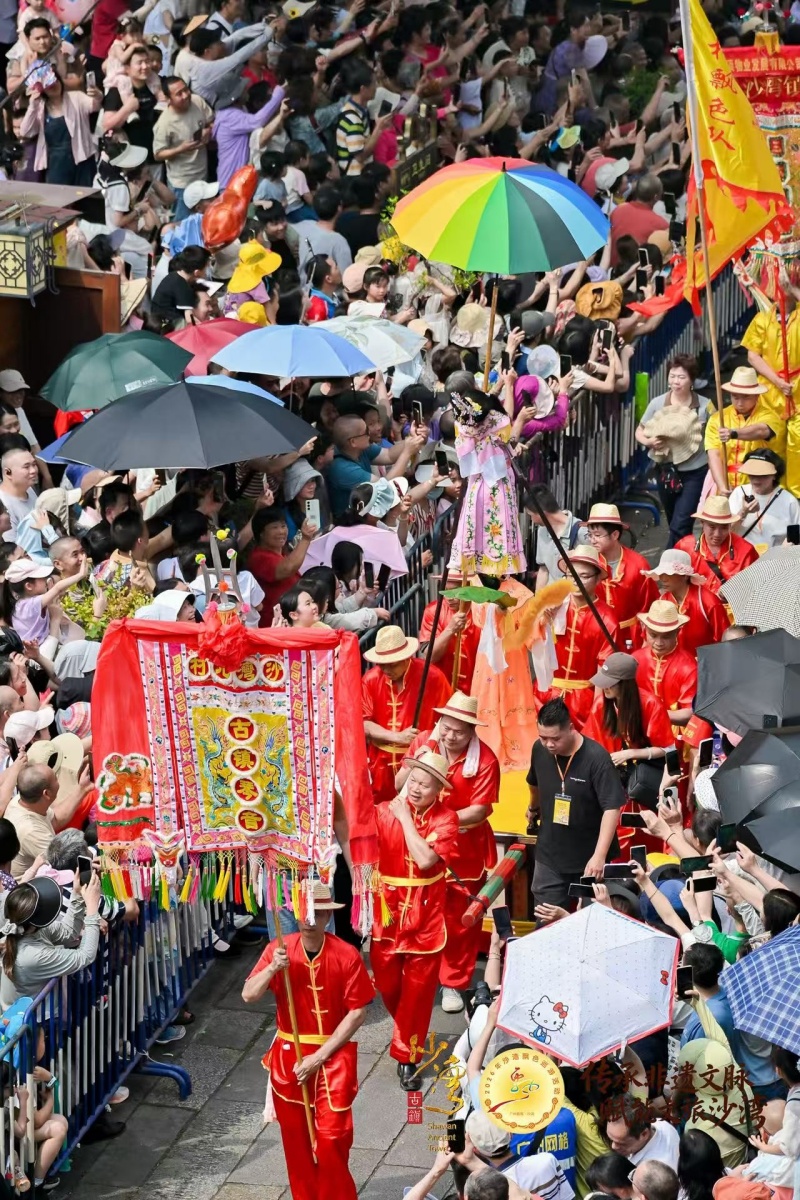 传承非遗文脉，赋能文旅沙湾 | 2026年沙湾飘色巡游活动上演