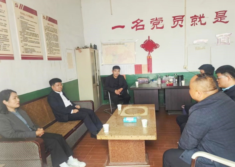 税郭镇人大代表小组开展代表接待日活动