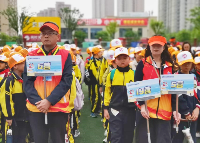 行走的课堂，最美的遇见 ——枣庄交运旅行社组织800余名师生赴日照研学