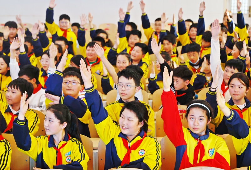 学礼仪·润童心｜峄城区实验小学开展公益文明礼仪课堂活动