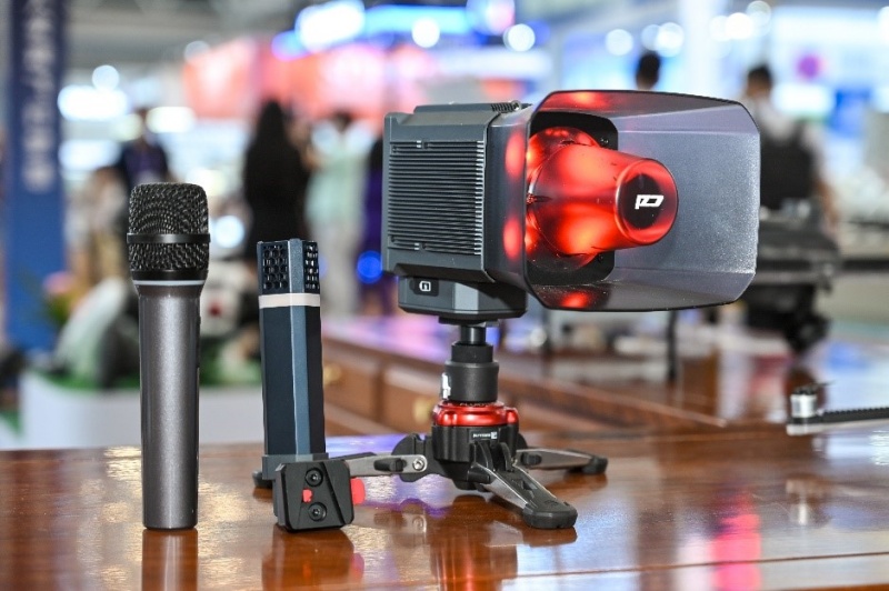 成至智能：系留照明、地面安防设备亮相广交会｜获全球采购商热捧