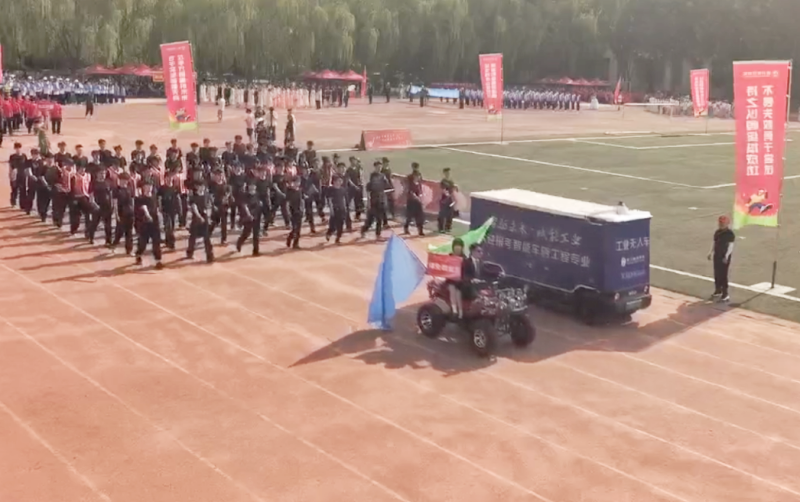 智驱校园，赋能青春｜英杰达工业无人车亮相银川能源学院运动会！
