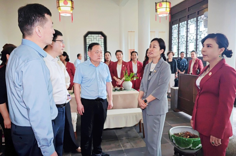 深耕巾帼商事 赋能产业发展 枣庄市工商联深入薛城区调研女企业家商会建设工作
