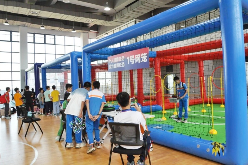 2026广州市青少年无人机大赛在广州市明贤实验高级中学举办