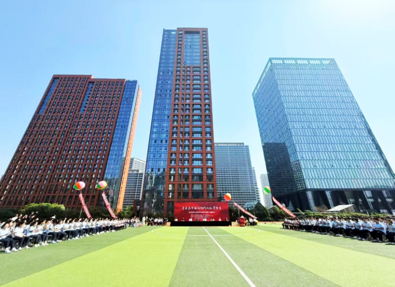 青春为中国式现代化挺膺担当｜明星小学学子亮相中山区示范性入团仪式 少年风采惊艳全场