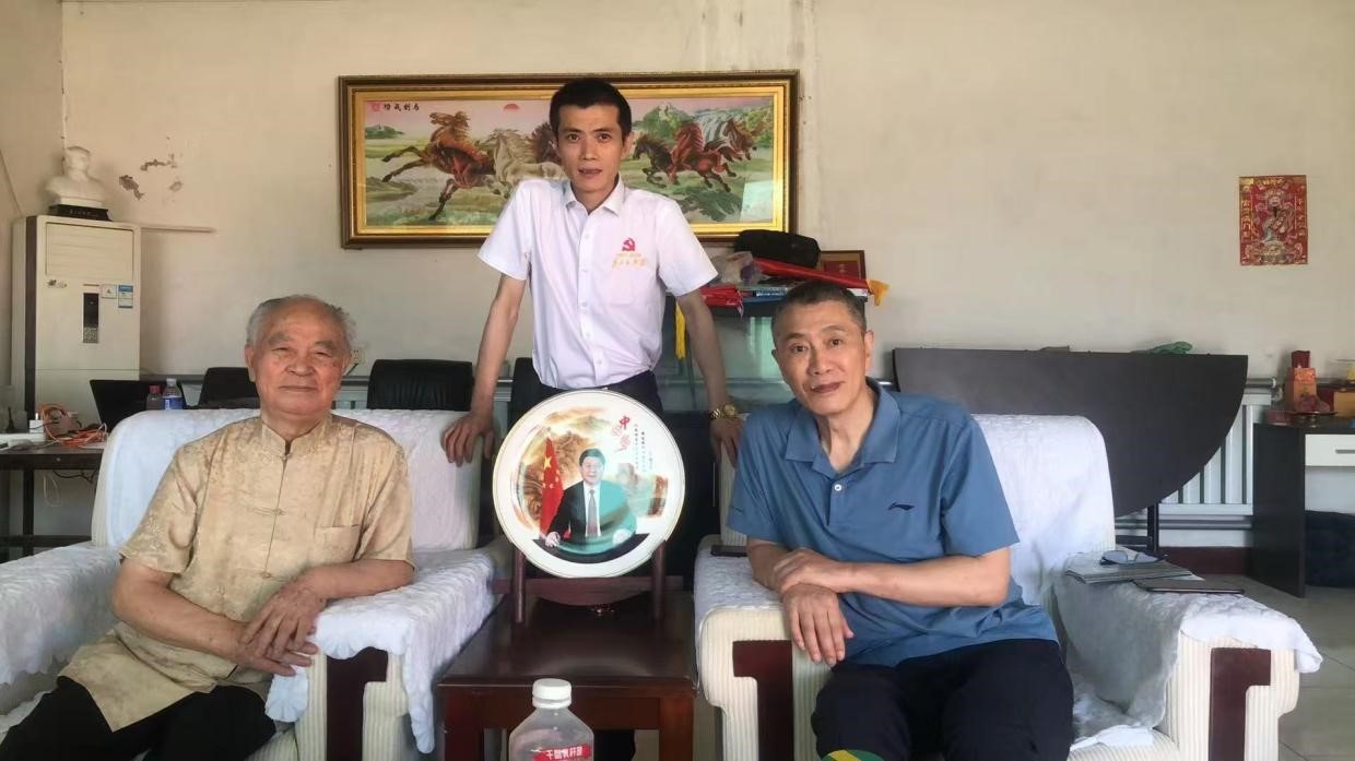 赤心映家国 文剑铸军魂—-中华宋庆龄国际基金会秘书长张亮公益文化奋进纪实