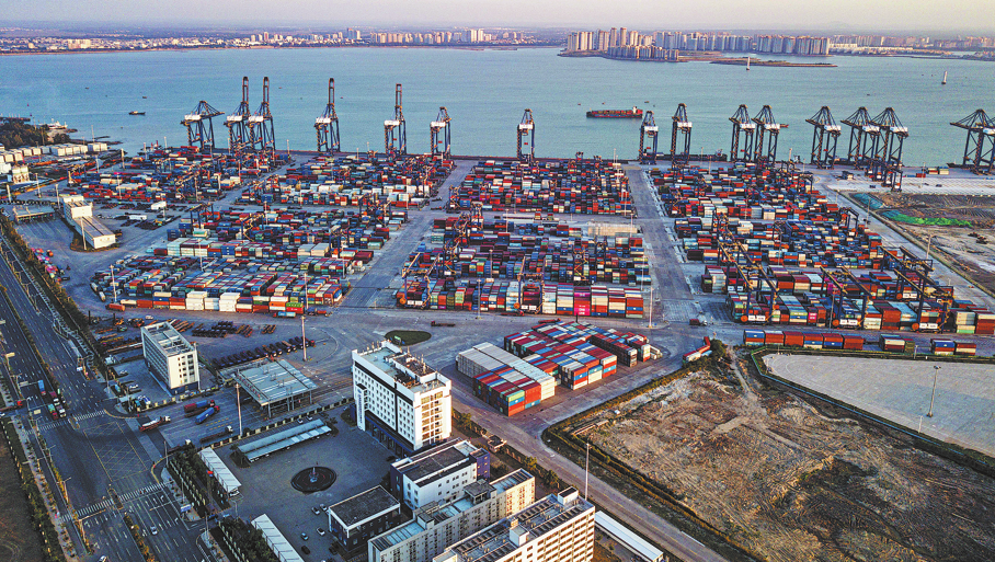 全球投资加速涌入海南自贸港,《中国日报》专访海南省委书记冯飞