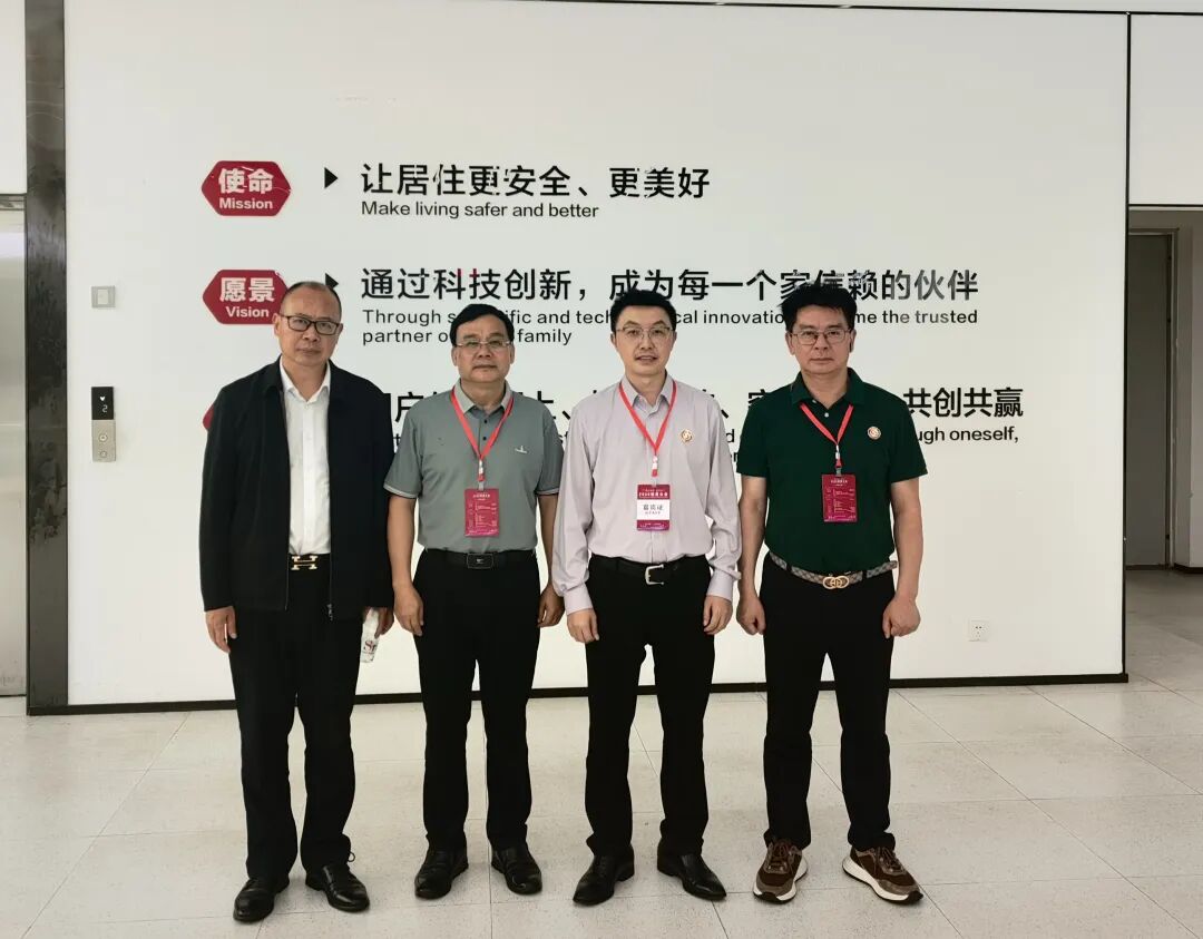杜小东参加2026铜商大会，借力“一带一路”赋能铜梁对外开放发展