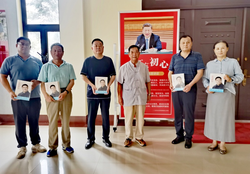 运河支队红色宣讲团到瑞琴艺术馆参观考察