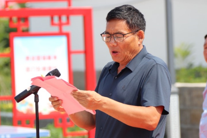 枣庄市峄城区阴平镇东楼村举行雷锋像揭幕仪式 传承雷锋精神 赋能和美乡村建设